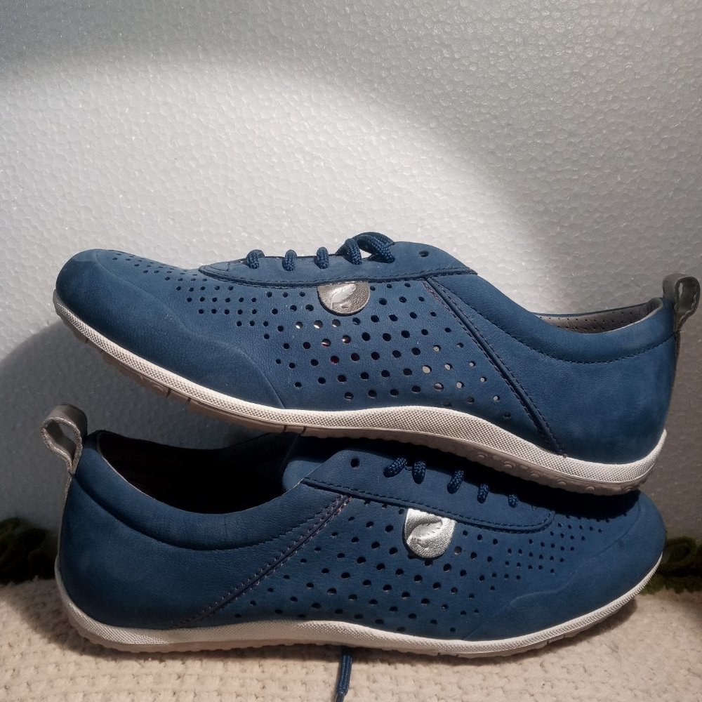 LAST CHANCE Suede GEOX Athletic
